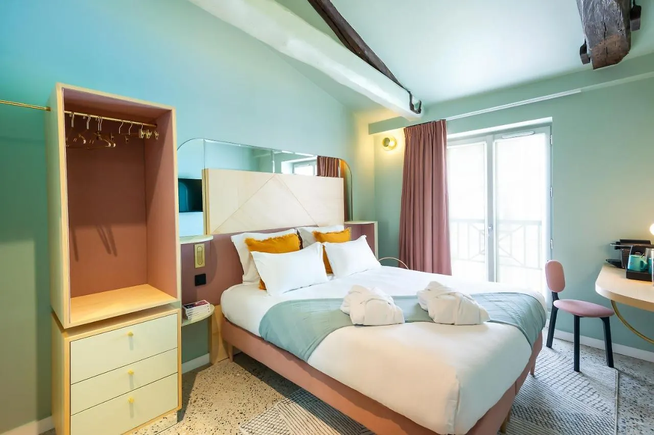 Hotel Amoi 4*